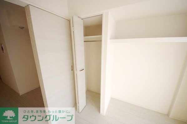 AZEST 志村三丁目IIの物件内観写真